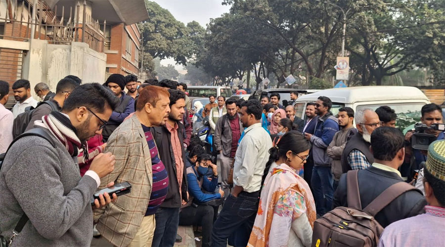 ৪৩তম বিসিএসে বাদ পড়া ২৬৭ জন সচিবালয়ে, অন্তর্ভুক্তির দাবি