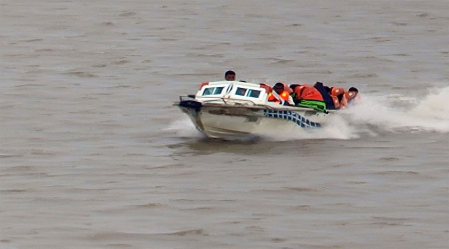 মেঘনায় দুই স্পিডবোটের সংঘর্ষ, নিহত ৩