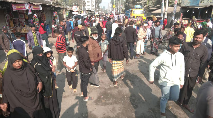 ইজিবাইকচালকদের কর্মবিরতি, দুর্ভোগে যাত্রীরা