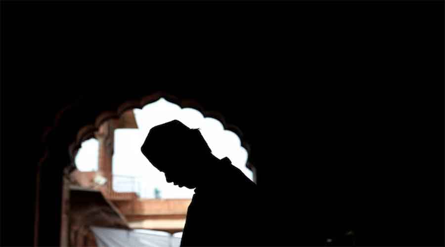 ভারতের গোয়েন্দা সংস্থা ‘র’-এর ওপর নিষেধাজ্ঞা
