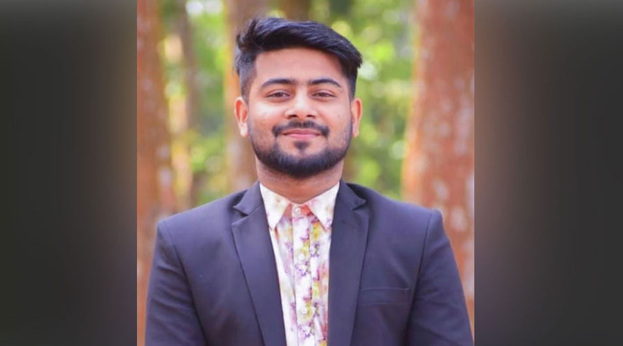 ফেসবুক লাইভে এসে নিরাপত্তা চাইলেন বৈষম্যবিরোধী আন্দোলনের আহ্বায়ক