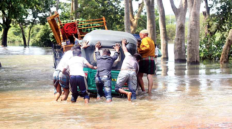 চেরাপুঞ্জিতে রেকর্ড বৃষ্টিপাত