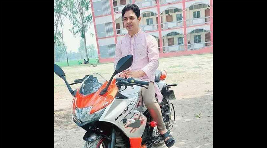 অটোরিকশা-মোটরসাইকেল মুখোমুখি সংঘর্ষে প্রাণ গেল যুবকের