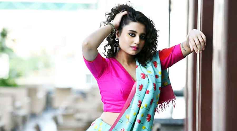 হাসপাতালে ভর্তি অভিনেত্রী স্বস্তিকা