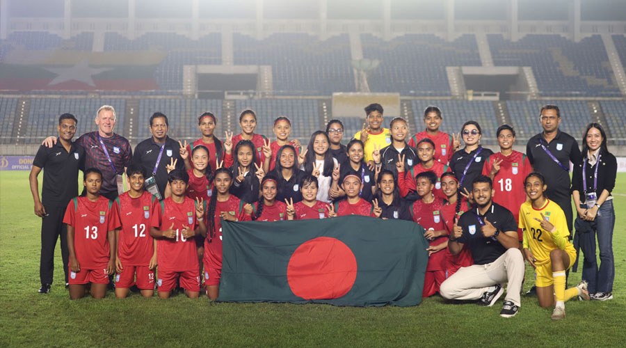 নারী ফুটবলাররা আর্থিকভাবে পিছিয়ে থাকবে না 