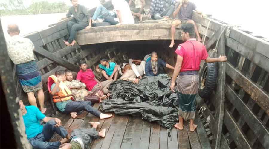 ভোলার মেঘনা নদীতে বালু বোঝাই বাল্কহেড ডুবি 