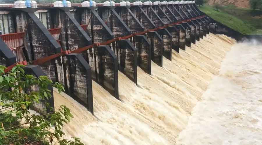 বন্ধ করা হলো কাপ্তাই বাঁধের ১৬ জলকপাট