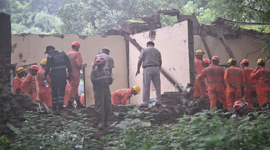  ধসে পড়ল সম্রাট হুমায়ুনের সমাধির গম্বুজ, নিহত ৫