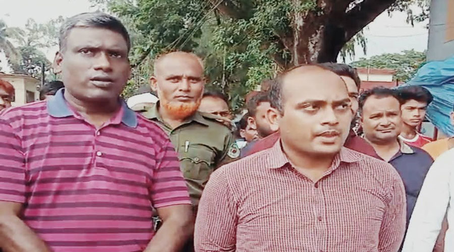 উদ্যোগে