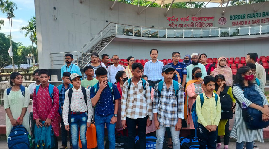 ভারতে কারাভোগ শেষে দেশে ১৭ কিশোর-কিশোরী