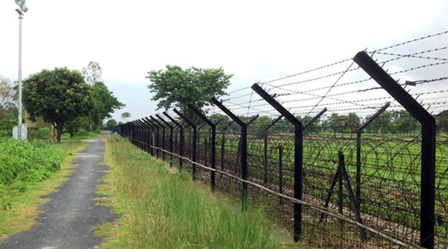 দুই বাংলাদেশি নারীকে ফেরত দিলো বিএসএফ