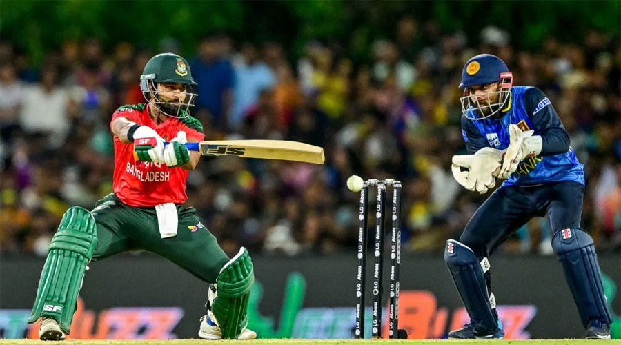 জাকের ও শামীমের ব্যাটে লড়াকু পুঁজি বাংলাদেশের