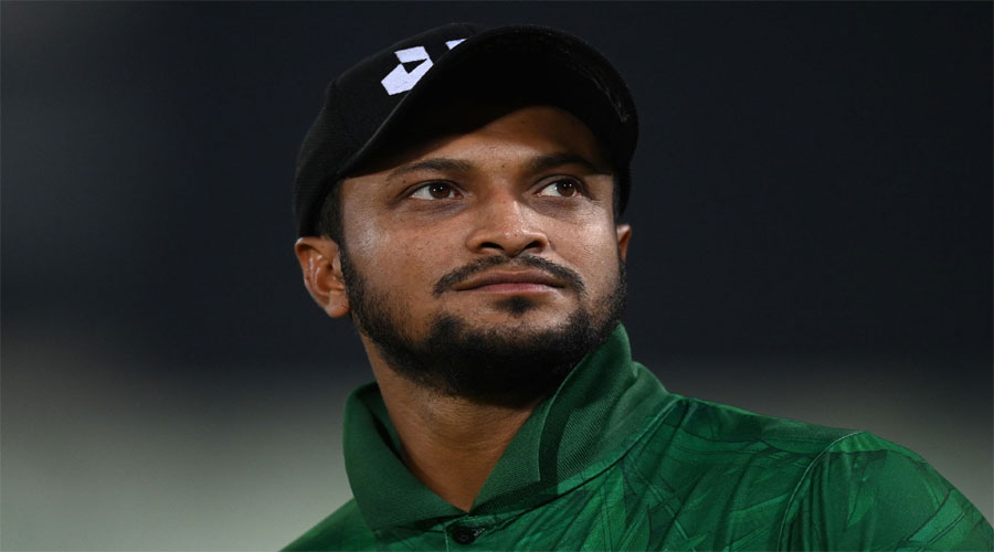 মধ্যরাতে সাকিবের রহস্যময় পোস্ট