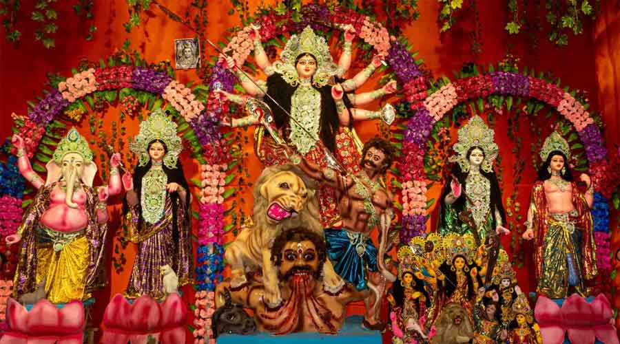 আজ মহানবমী, দেবীর বিদায়ঘণ্টা শুরু