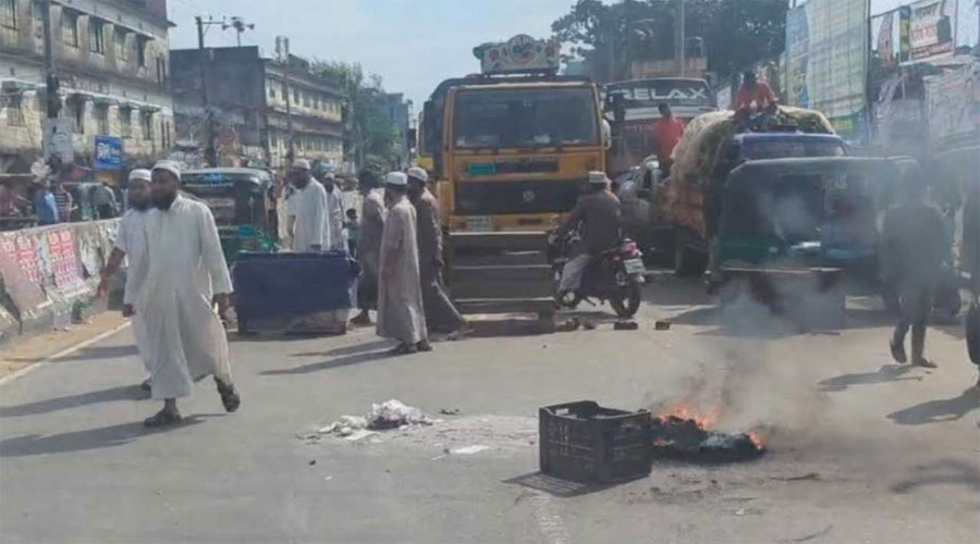 হেফাজত নেতার মৃত্যু, চট্টগ্রাম মহাসড়ক অবরোধ
