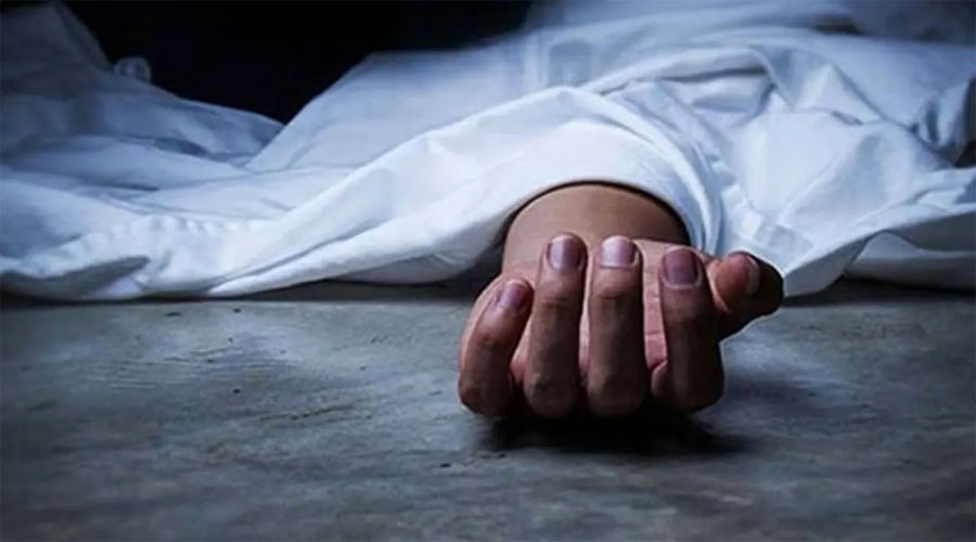ডিপ ফ্রিজ থেকে নারীর মরদেহ উদ্ধার, স্বামী পলাতক
