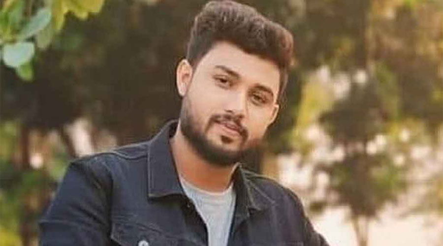 ছাত্রদল নেতাকে প্রকাশ্যে ছুরিকাঘাতে হত্যা