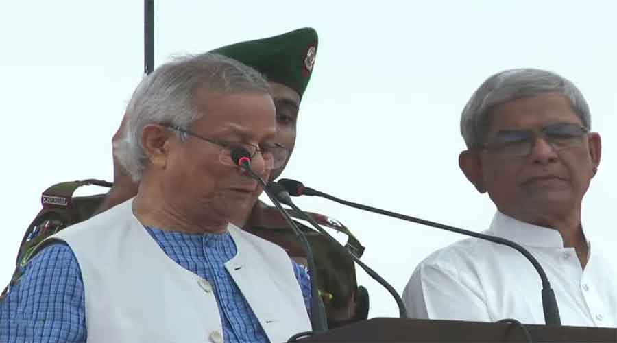 জুলাই জাতীয় সনদ স্বাক্ষর অনুষ্ঠানে যোগ দিলেন প্রধান উপদেষ্টা