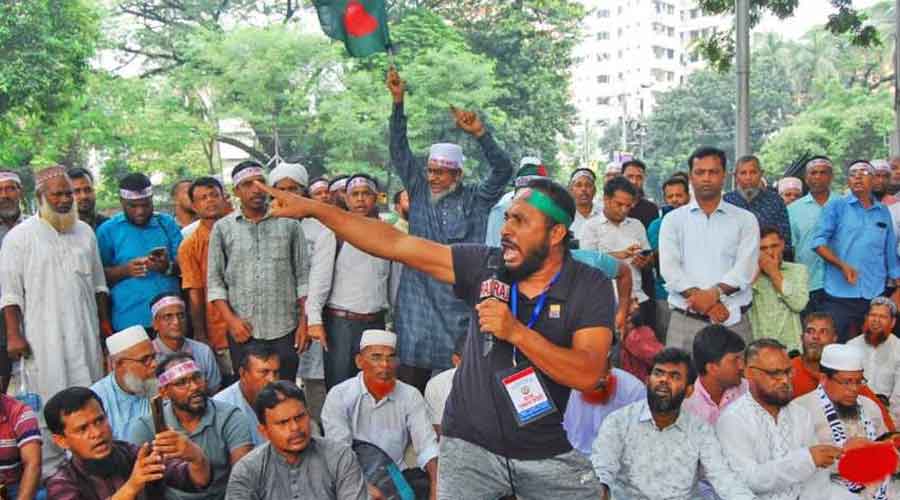 আন্দোলন স্থগিত, ক্লাসে ফিরছেন শিক্ষকরা