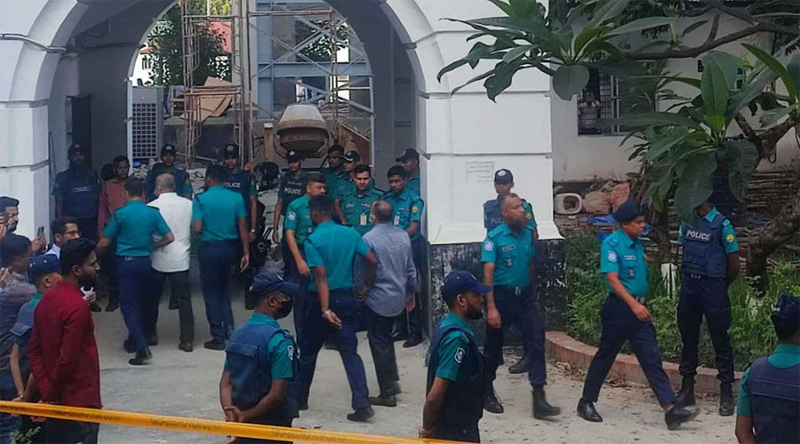 ১৫ সেনা কর্মকর্তাকে কারাগারে পাঠানোর নির্দেশ