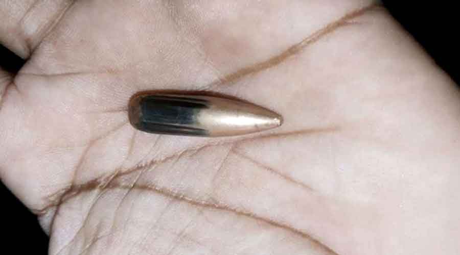 মিয়ানমার থেকে ছোড়া গুলিতে টেকনাফে নারী আহত