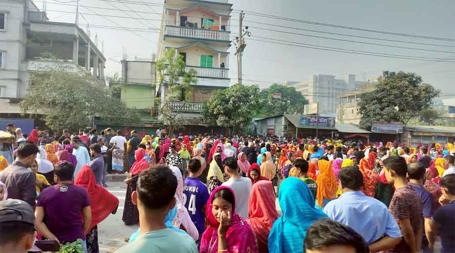 ঢাকা-চট্টগ্রাম মহাসড়ক অবরোধ, তীব্র যানজট