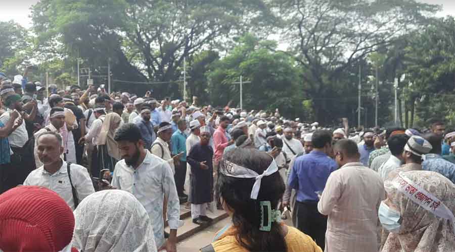 প্রাথমিক শিক্ষকদের কর্মবিরতি শুরু, ৬৫ হাজার স্কুল বন্ধ
