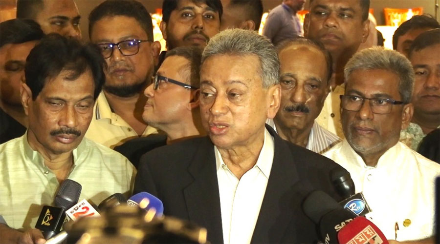 নির্বাচনের জন্য অপেক্ষা করছে দেশের মানুষ 