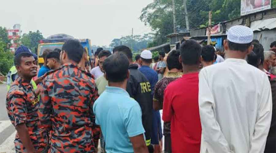 ঢাকা-মাওয়া এক্সপ্রেসওয়ে অবরোধ 