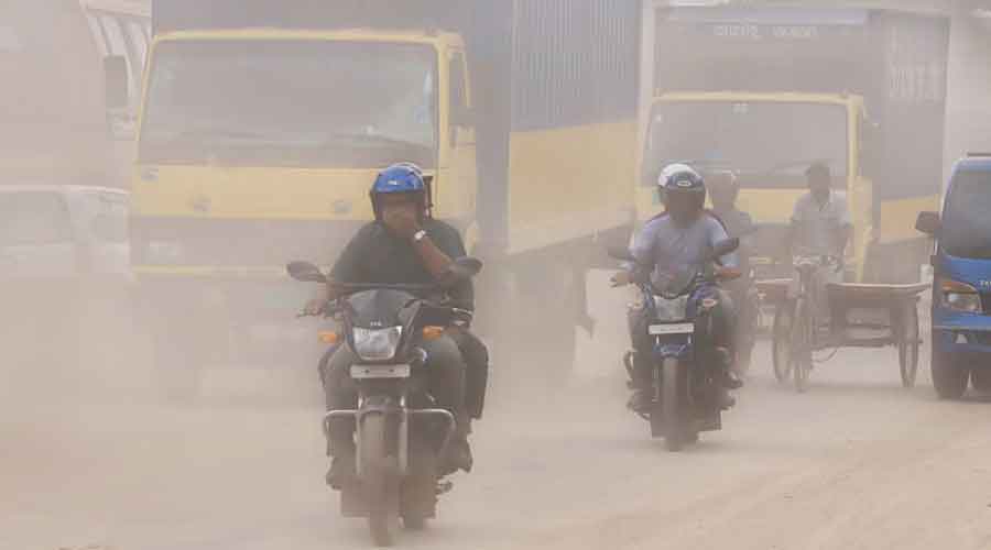 বায়ুদূষণের শীর্ষে দিল্লি, ঢাকার অবস্থান কত