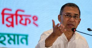 দেশের সব বন্দর ২৪ ঘণ্টা চালু রাখার নির্দেশ প্রধানমন্ত্রীর
