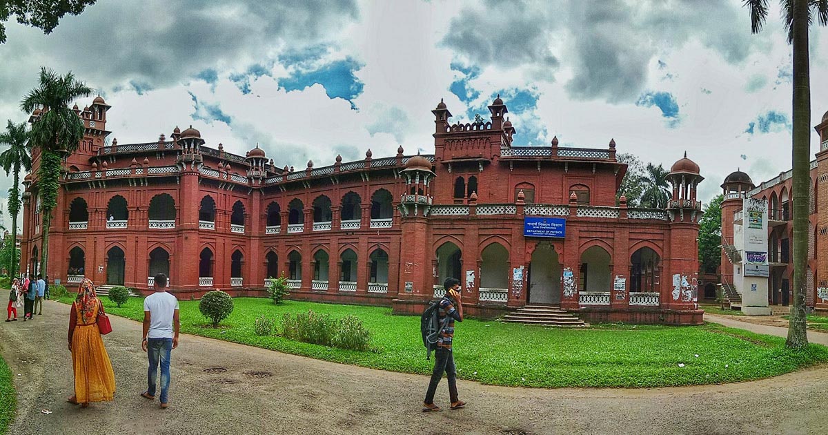 ঢাবিতে ছাত্রদল-শিবির উত্তেজনা, হাতাহাতি-বিক্ষোভ