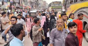 গাজীপুর মহাসড়কে ঘরমুখী মানুষের ঢল