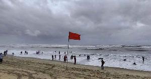 সমুদ্রবন্দরে ৩ নম্বর সতর্ক সংকেত