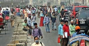 এবার শাস্তির আওতায় আসছে যাত্রী-পথচারীরাও