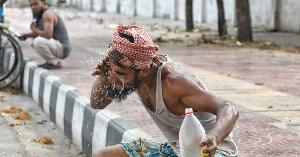 বাড়ছে ঢাকার তাপমাত্রা, পরিস্থিতি মোকাবিলায় নানা উদ্যোগ
