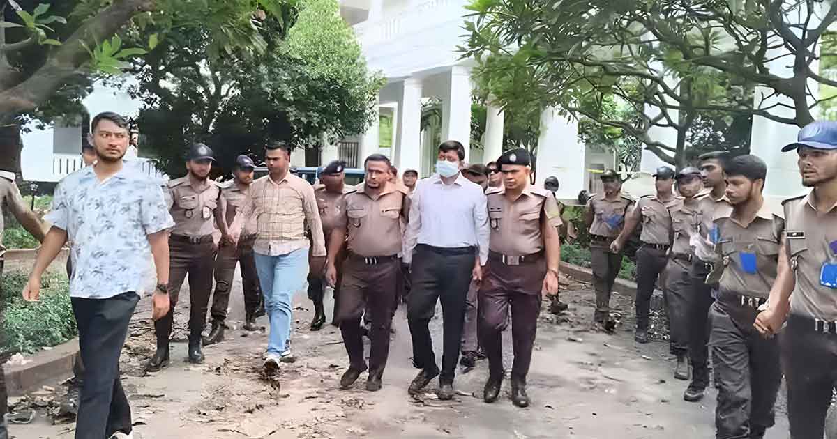 ইলিয়াস আলী গুম: উইং কমান্ডার সাইফকে আনা হলো ট্রাইব্যুনালে