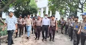 ইলিয়াস আলী গুম: উইং কমান্ডার সাইফকে আনা হলো ট্রাইব্যুনালে