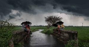 দুপুরের মধ্যে ৮ জেলায় ঝড়ের পূর্বাভাস