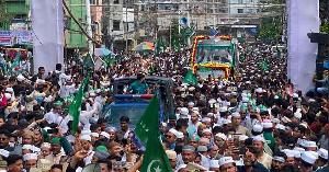 লাখো মানুষের অংশগ্রহণে চট্টগ্রামে জশনে জুলুস শুরু
