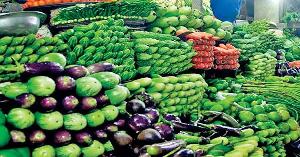 ছুটির দিনেও সবজির দাম চড়া 