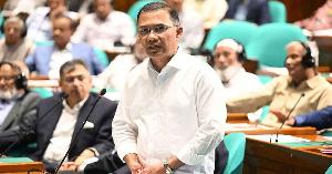 জ্বালানি সংকট মোকাবিলায় বাড়ছে এলএনজি আমদানি ও সরবরাহ