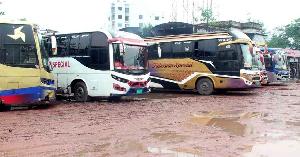 রাজশাহীর সঙ্গে সারা দেশের বাস চলাচল বন্ধ