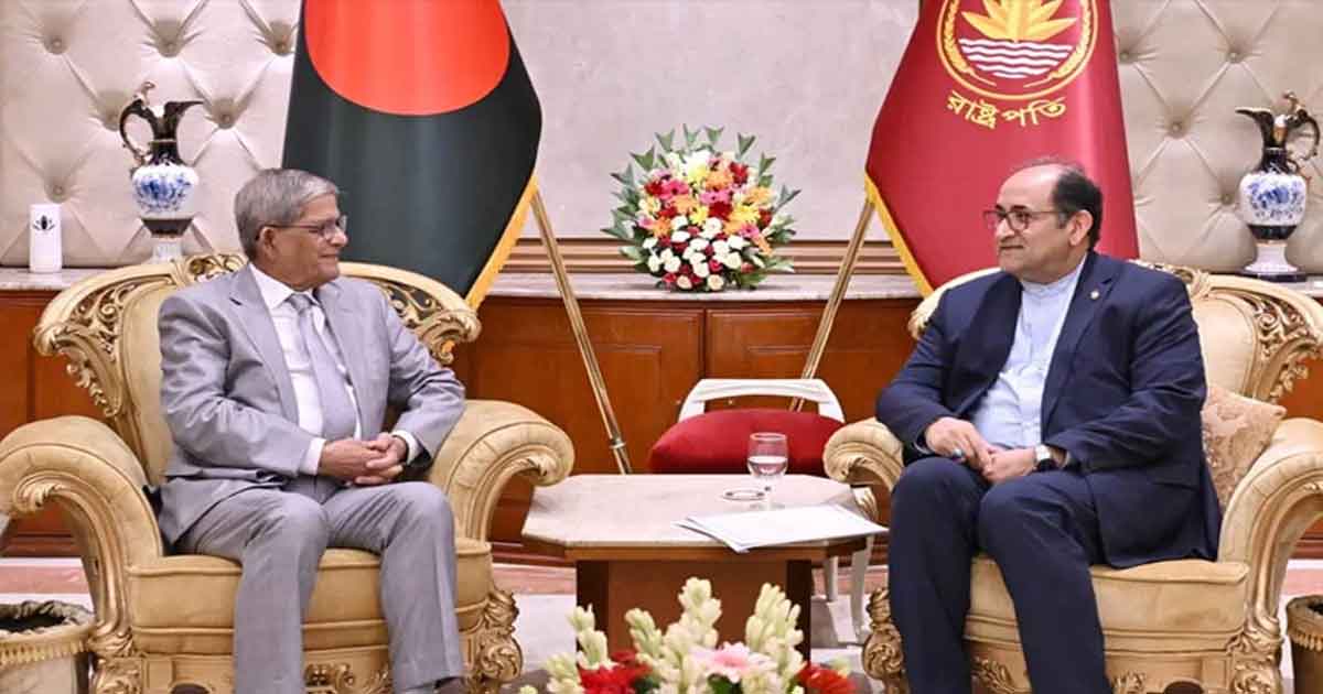 ইরানের রাষ্ট্রদূত ড. জলিল রহিমি জাহানাবাদি ও রাষ্ট্রপতি মির্জা ফখরুল ইসলাম আলমগীর, ছবিঃ সংগৃহীত