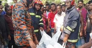 ময়মনসিংহে সড়ক দুর্ঘটনায় নারীসহ নিহত ৪