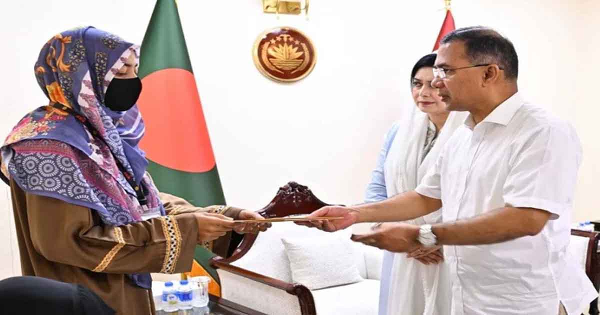 শহীদ ২ সেনা সদস্যের পরিবারকে প্রধানমন্ত্রীর আর্থিক সহায়তা