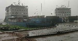 দৌলতদিয়া-পাটুরিয়া নৌ রুটে লঞ্চ চলাচল বন্ধ