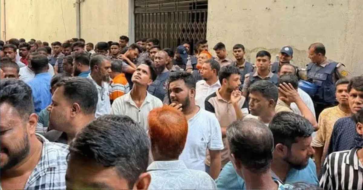 জাসদ কার্যালয় থেকে আওয়ামী নেতাকর্মী আটক, ছবিঃ সংগৃহীত 