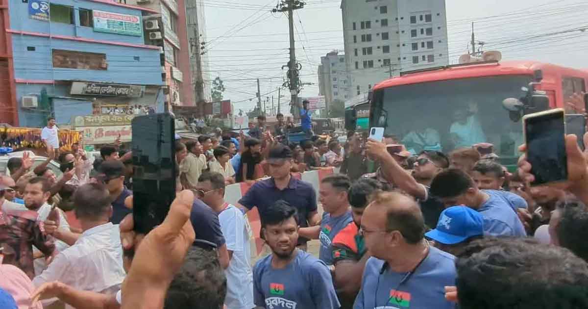 ফেনী পৌঁছেছেন প্রধানমন্ত্রী তারেক রহমান, ছবিঃ সংগৃহীত 