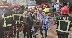 গাজীপুরে পোশাক কারখানায় আগুন, অসুস্থ ৭০ শ্রমিককে উদ্ধার